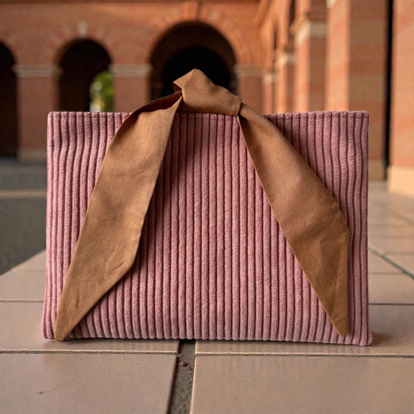 Pochette à livre de poche