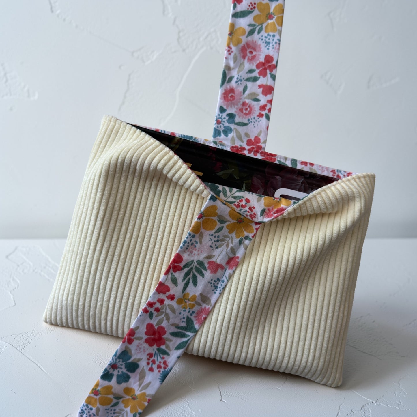 Pochette à livre de poche