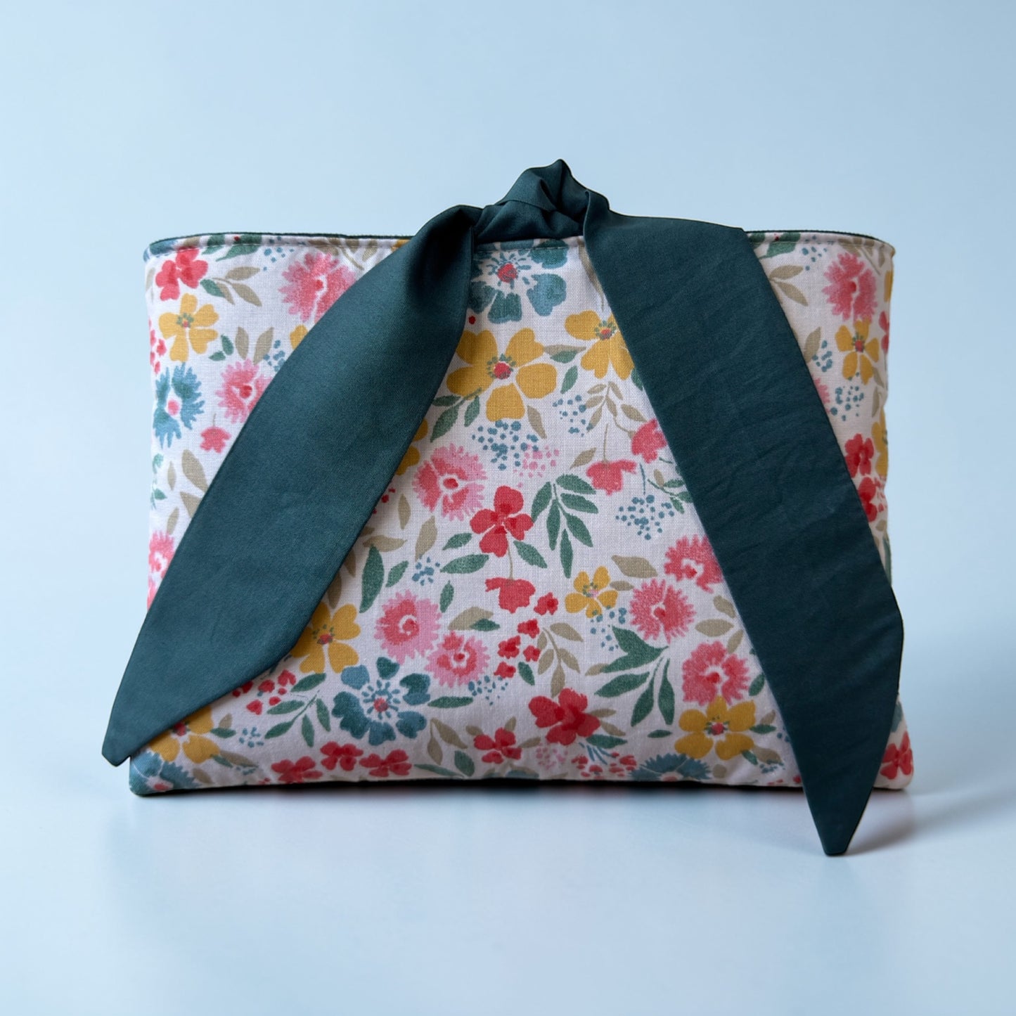 Pochette à livre de poche