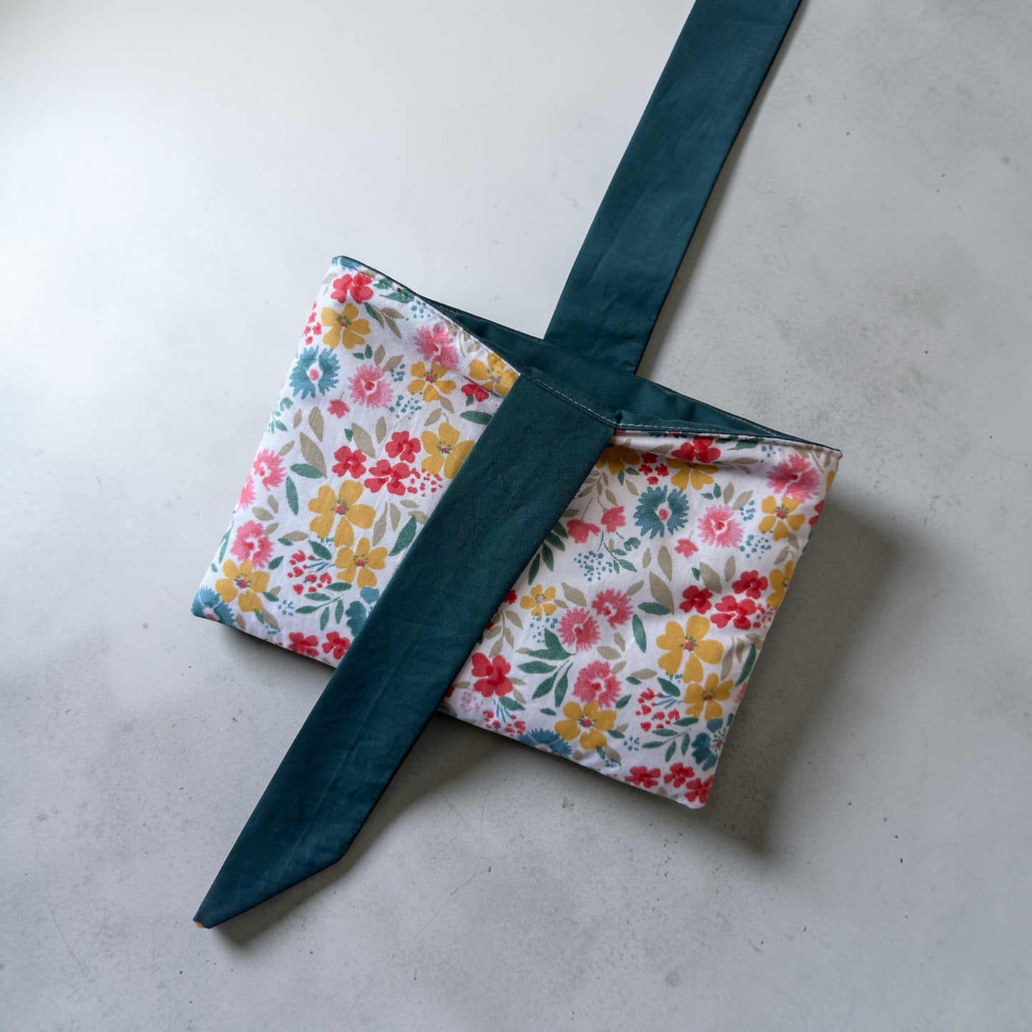 Pochette à livre de poche