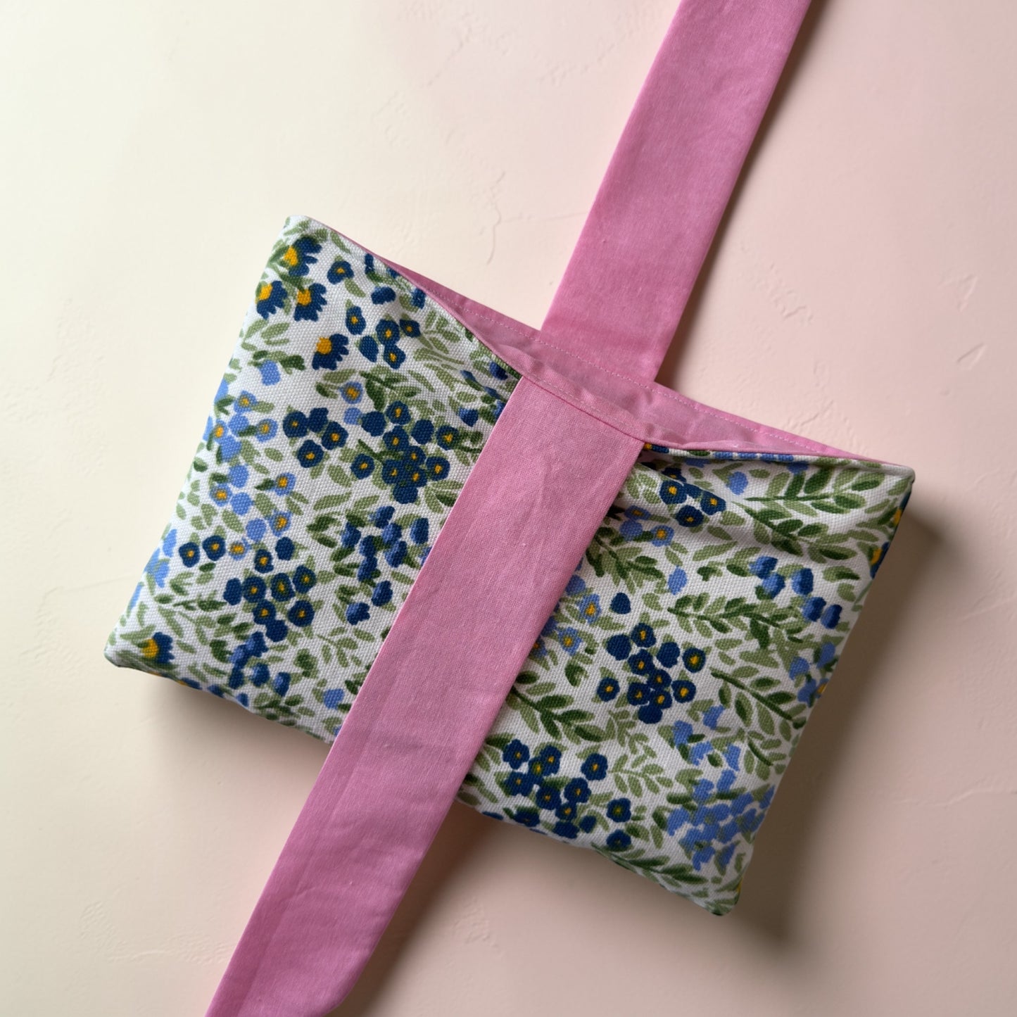 Pochette à livre de poche