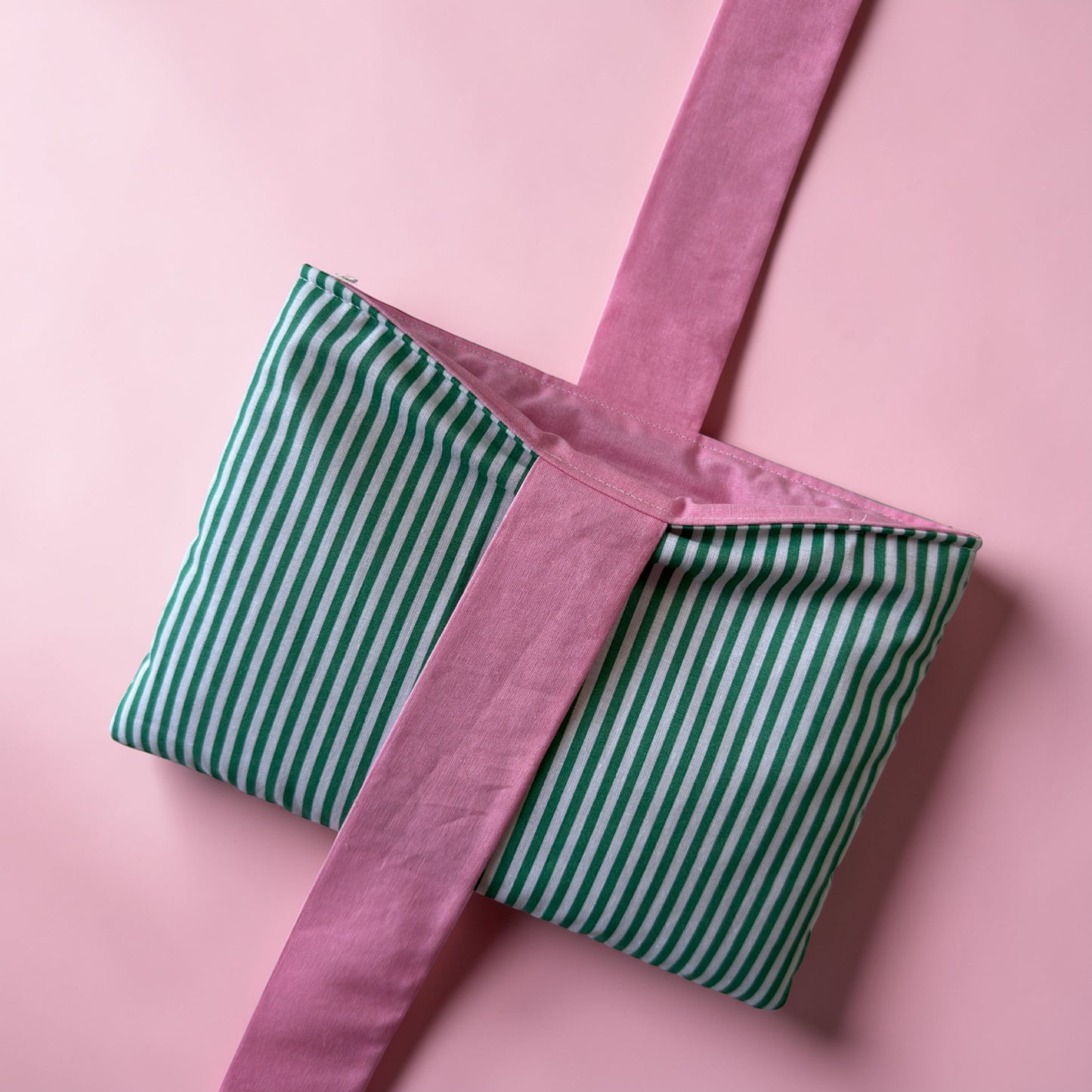 Pochette à livre de poche