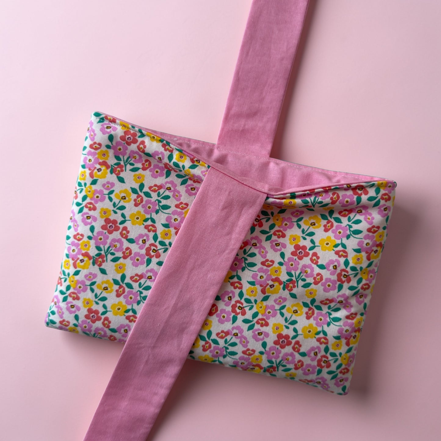 Pochette à livre de poche
